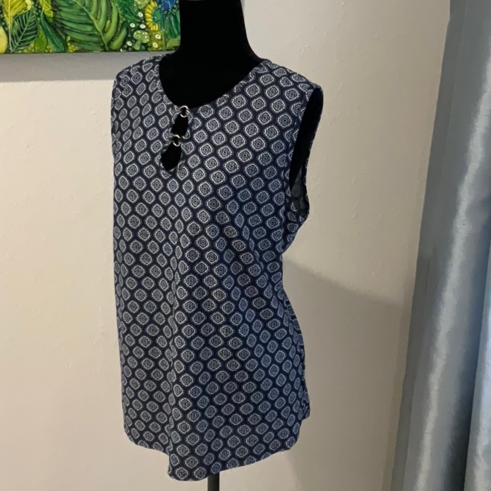 Blue and White Tunic Blouse with Geometric Pattern